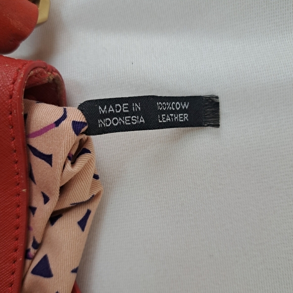 Marc by Marc Jacobs Red Alphabet Crossbody 100% Cow Leather Vintage - Picture 11 of 16